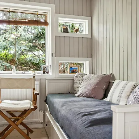 Classic Wooden Near In Hornbæk