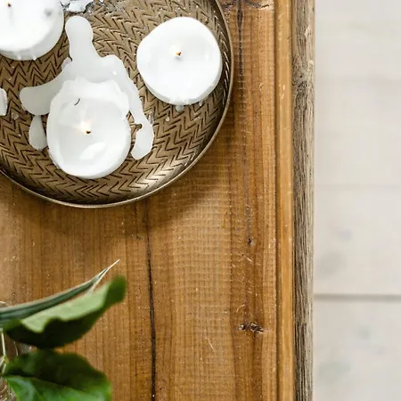 Classic Wooden Near In Hébergement de vacances Hornbæk